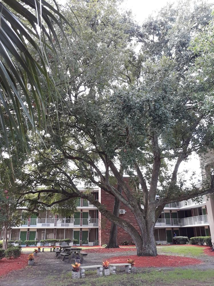 Days Inn By Wyndham Mt Pleasant-Charleston-Patriots Point Экстерьер фото