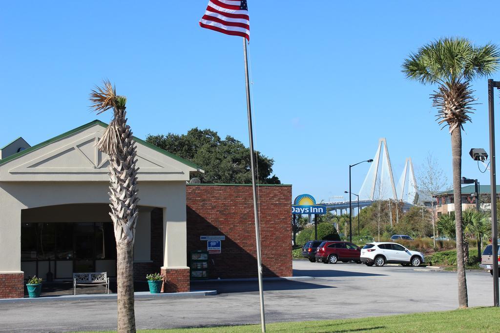 Days Inn By Wyndham Mt Pleasant-Charleston-Patriots Point Экстерьер фото